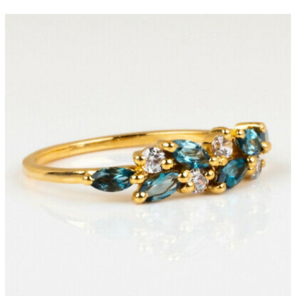 New 18k gold plated ๐ diamond ring - Picture 3 of 6